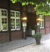 Erfolgreich im Einsatz: Wie der Keenon T10 das Restaurant Hoffschulte im Servicealltag unterstützt